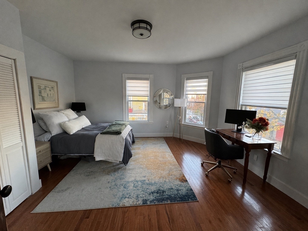 38 Pinckney St # 3