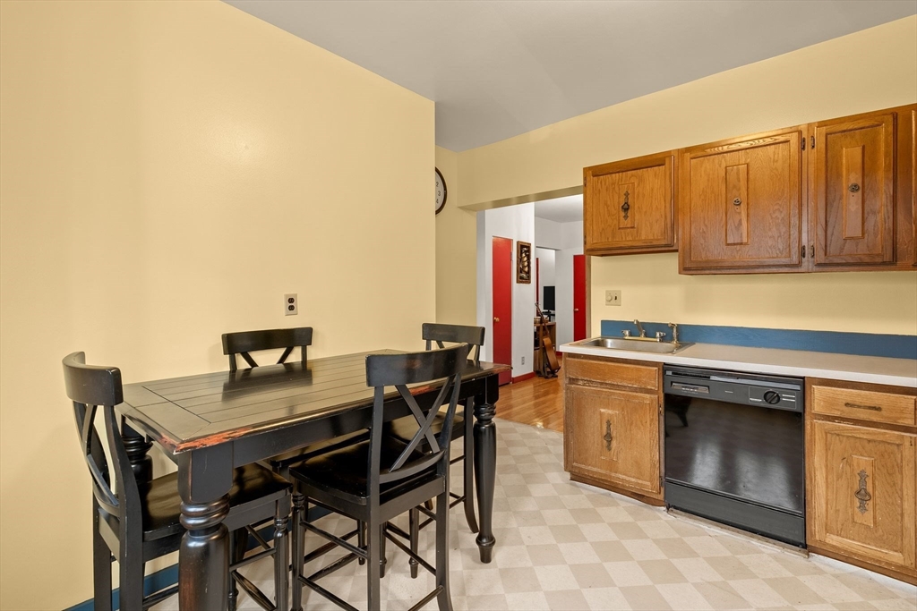 1408 Commonwealth Ave # 11 Unit: 8-11