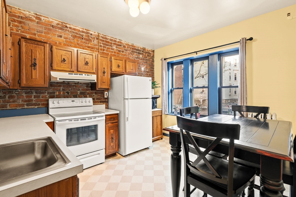 1408 Commonwealth Ave # 11 Unit: 8-11