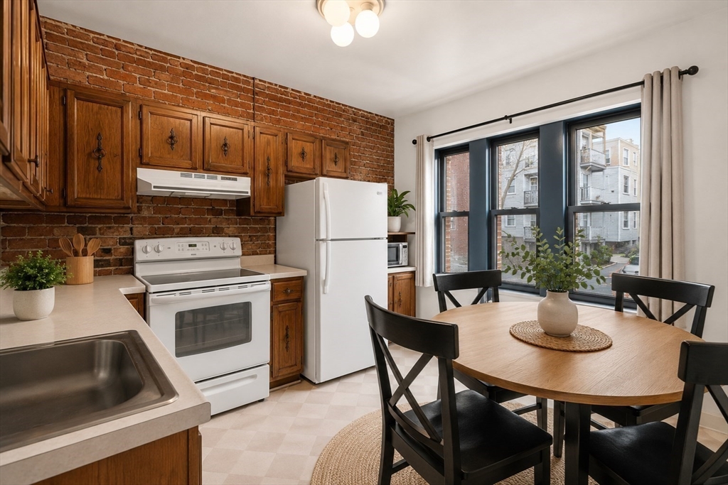 1408 Commonwealth Ave # 11 Unit: 8-11