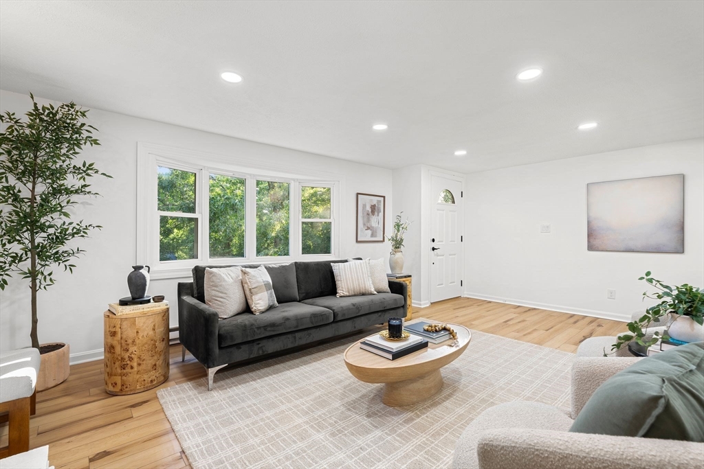 19 Arboretum Rd