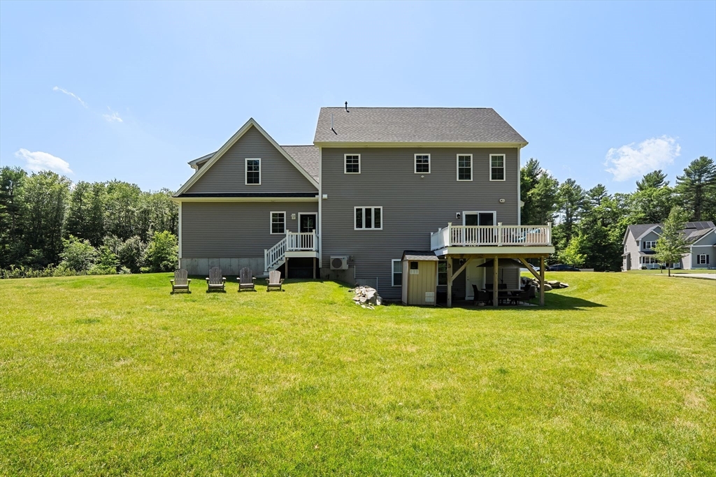 7 Maris Ln