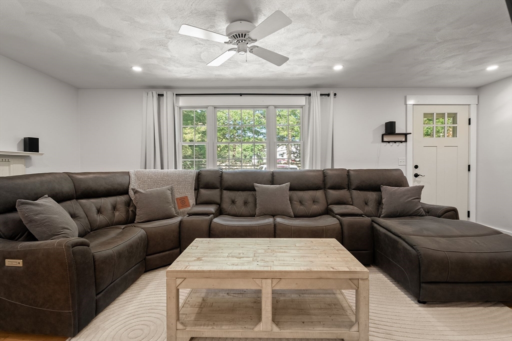 27 Frank Baker Rd