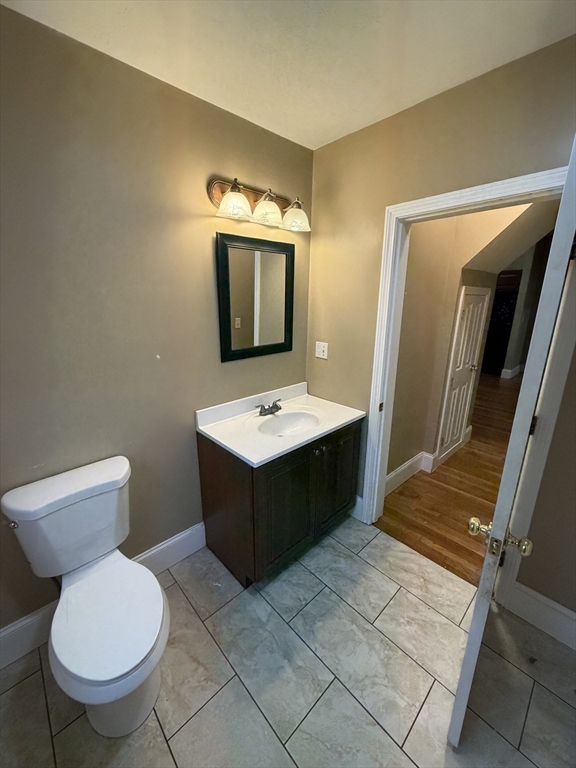 32 Warren St # 1