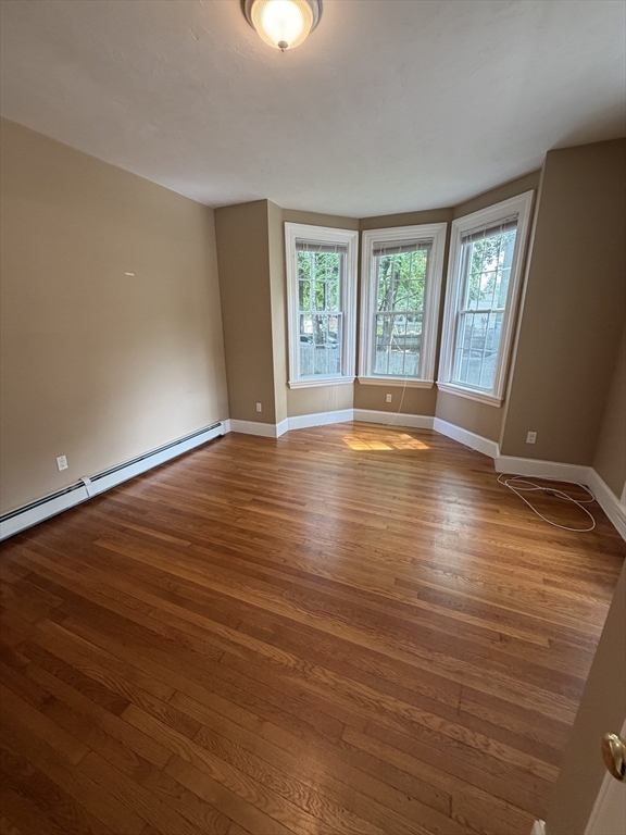 32 Warren St # 1