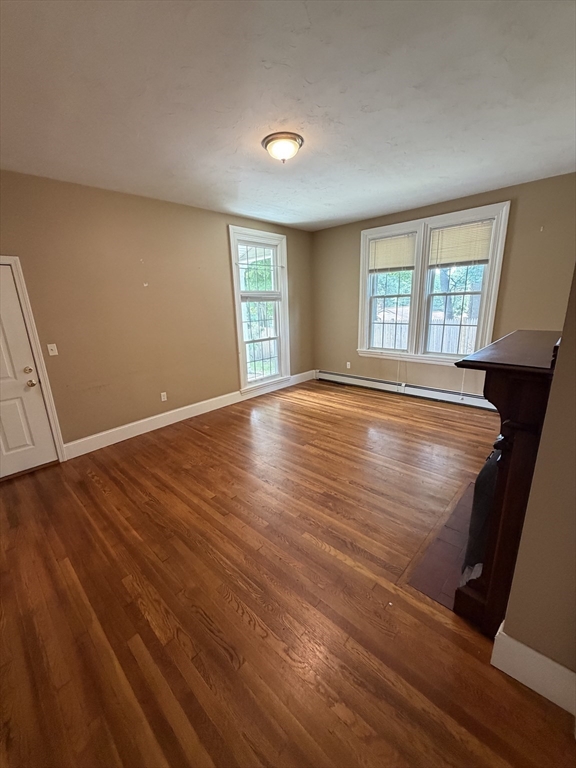 32 Warren St # 1