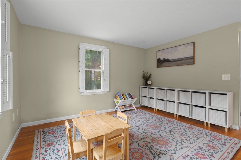 12 Enwright Way