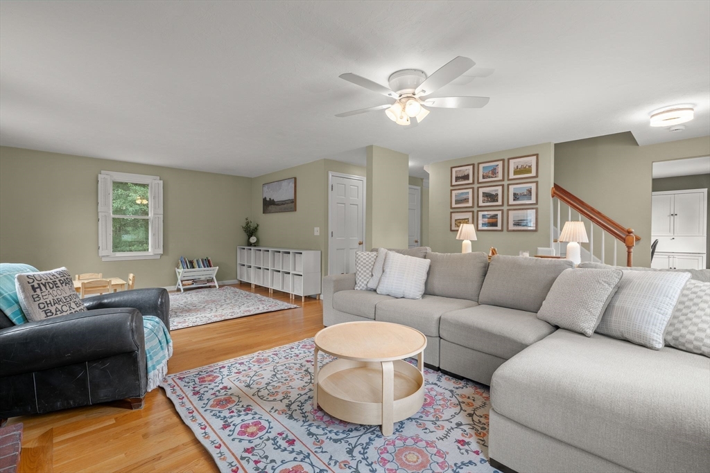 12 Enwright Way