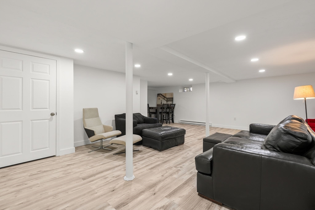 138 Nichols St