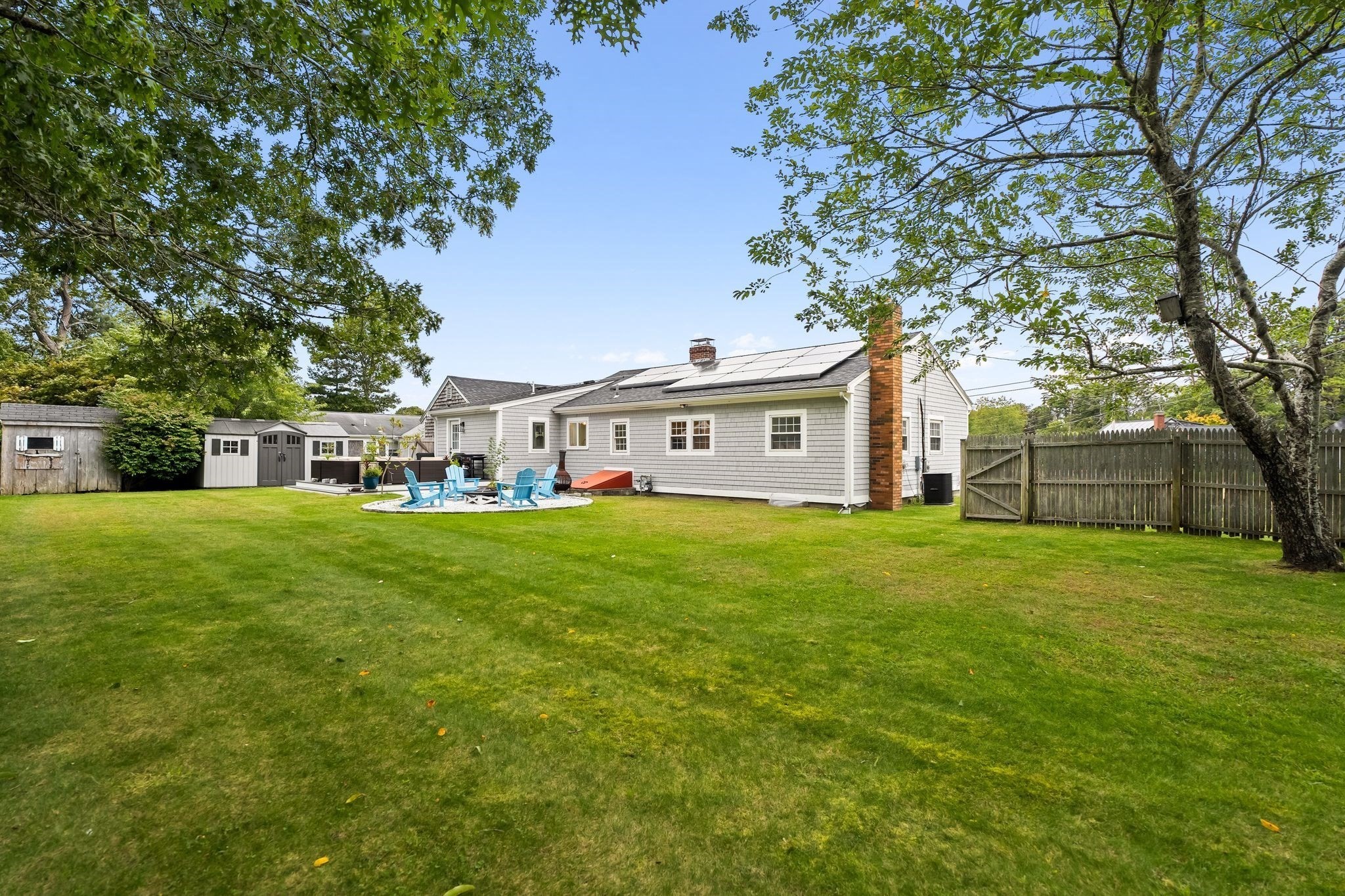 21 Hazelmoor Rd