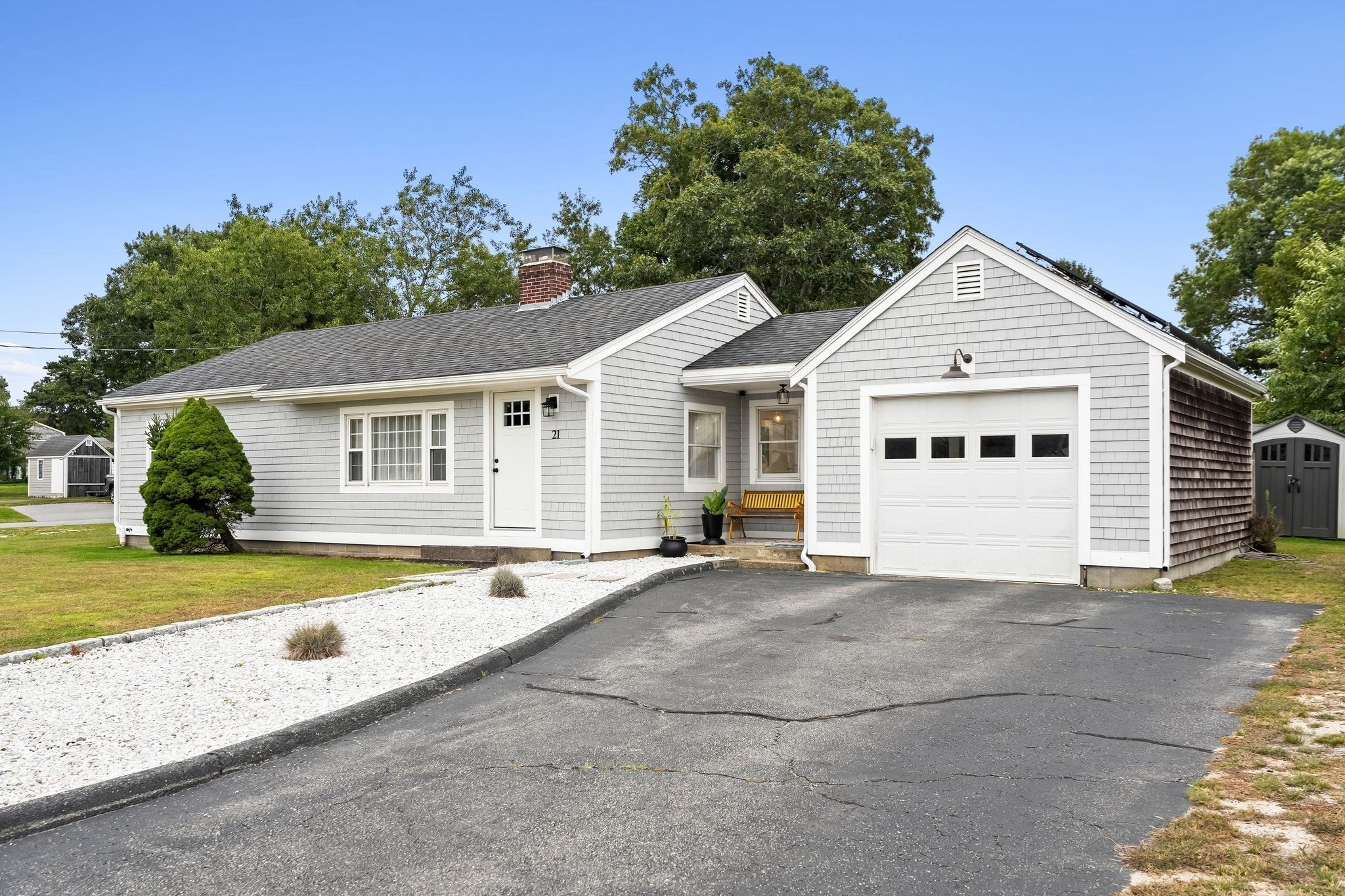 21 Hazelmoor Rd