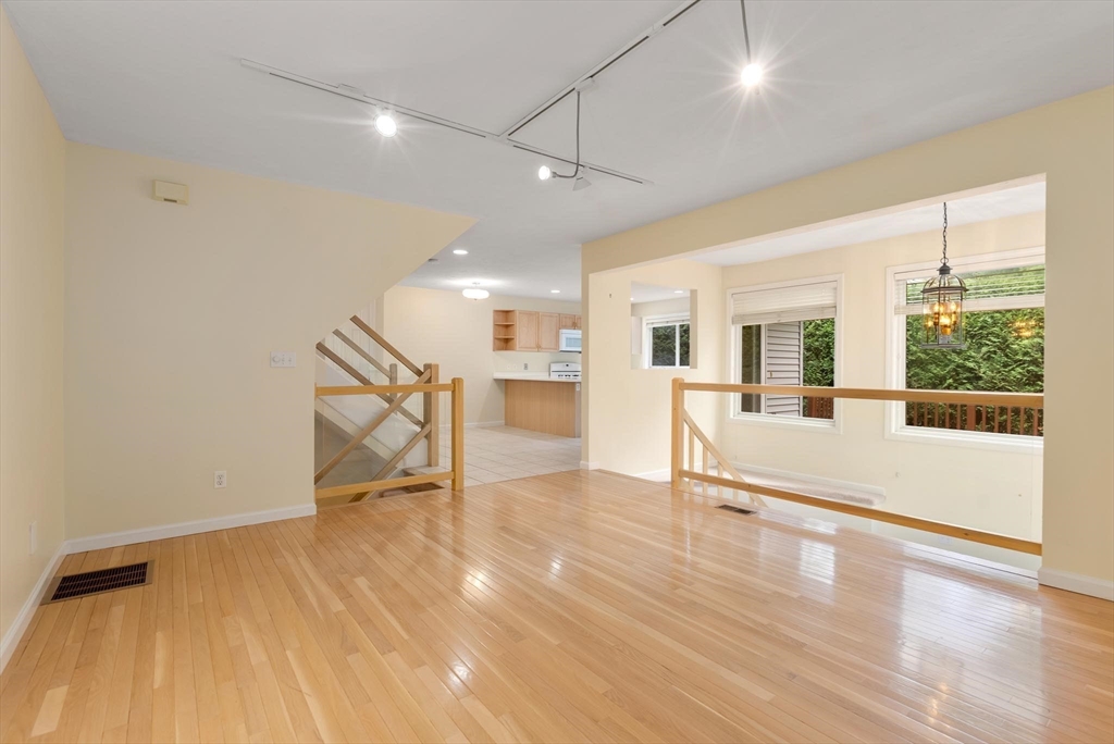 453 Captain Eames Circle # 453