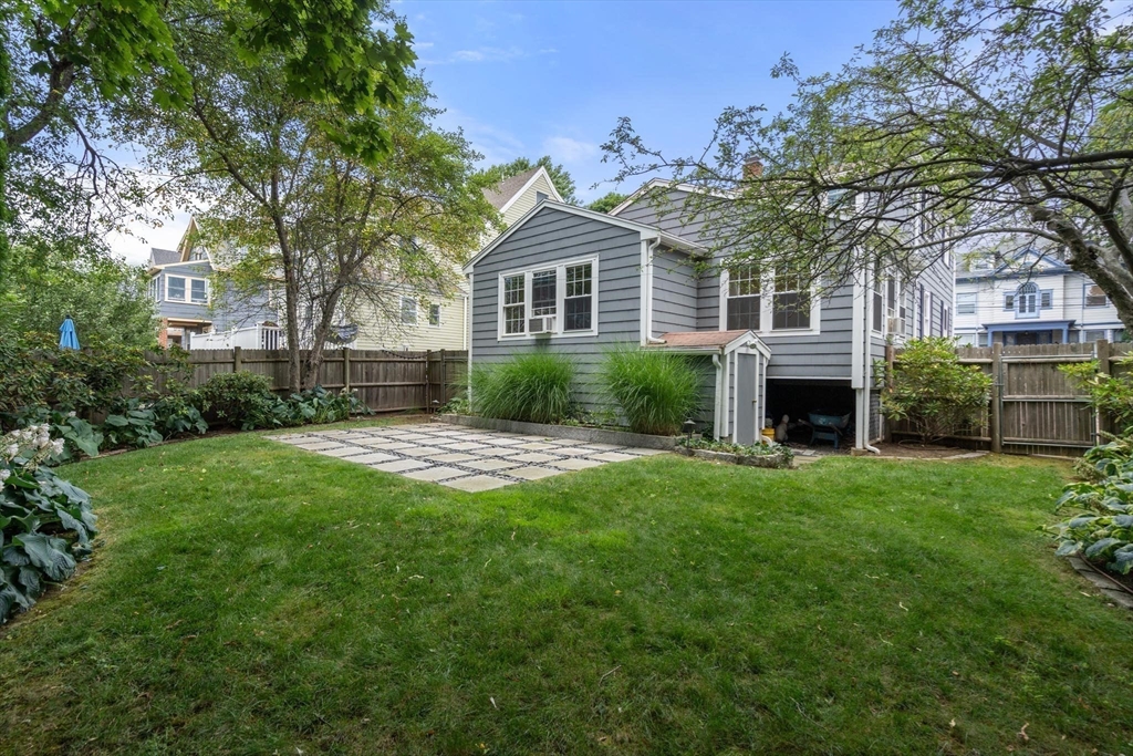 196 Willow Street