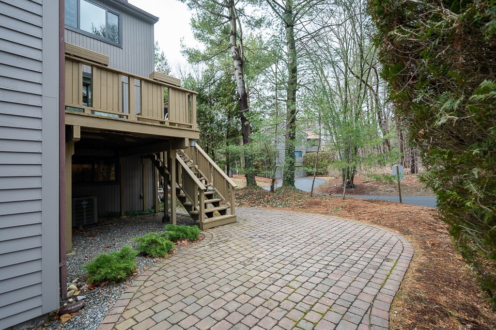 18 Treetop Park # 18