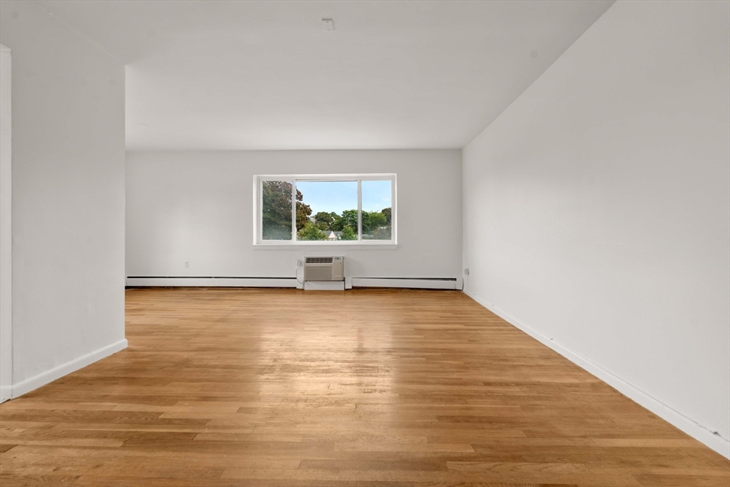 425 South Huntington Ave # 14
