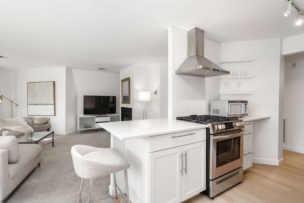 97 Anderer Ln # 308