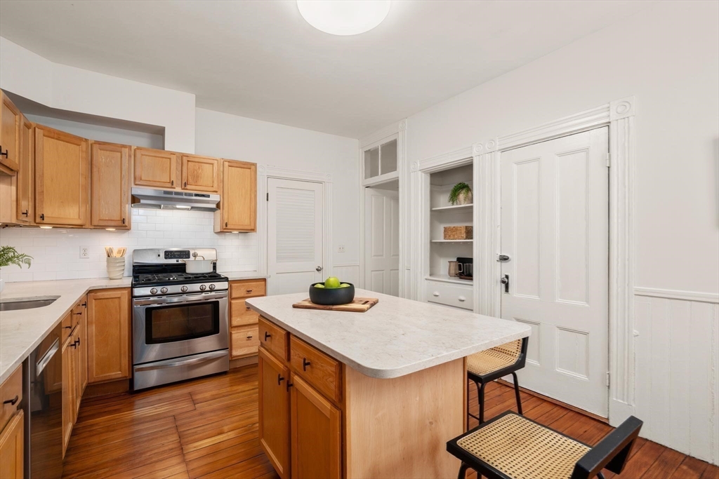 801 Centre St # 1