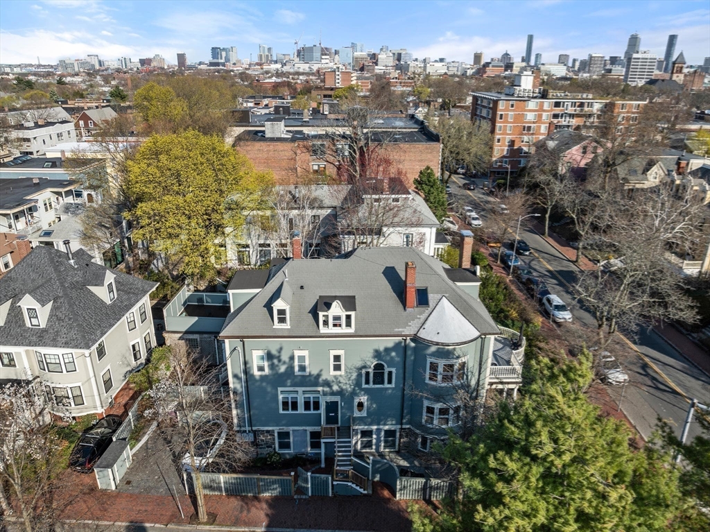 337 Harvard St # 3 Unit: #3