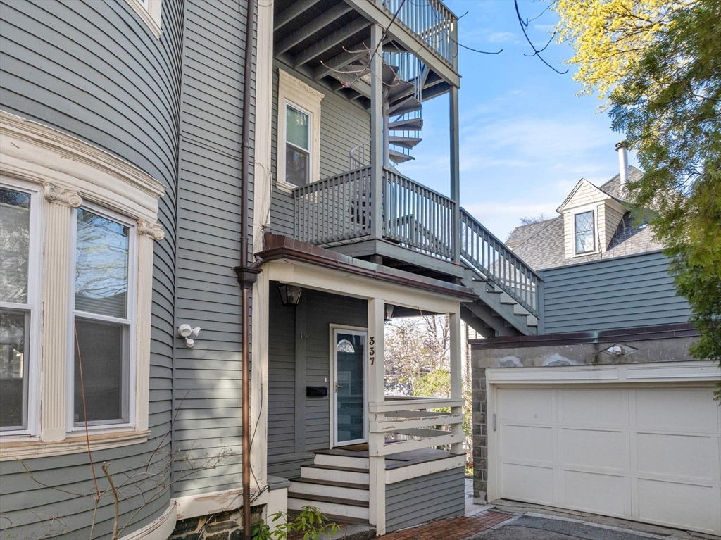 337 Harvard St # 3 Unit: #3