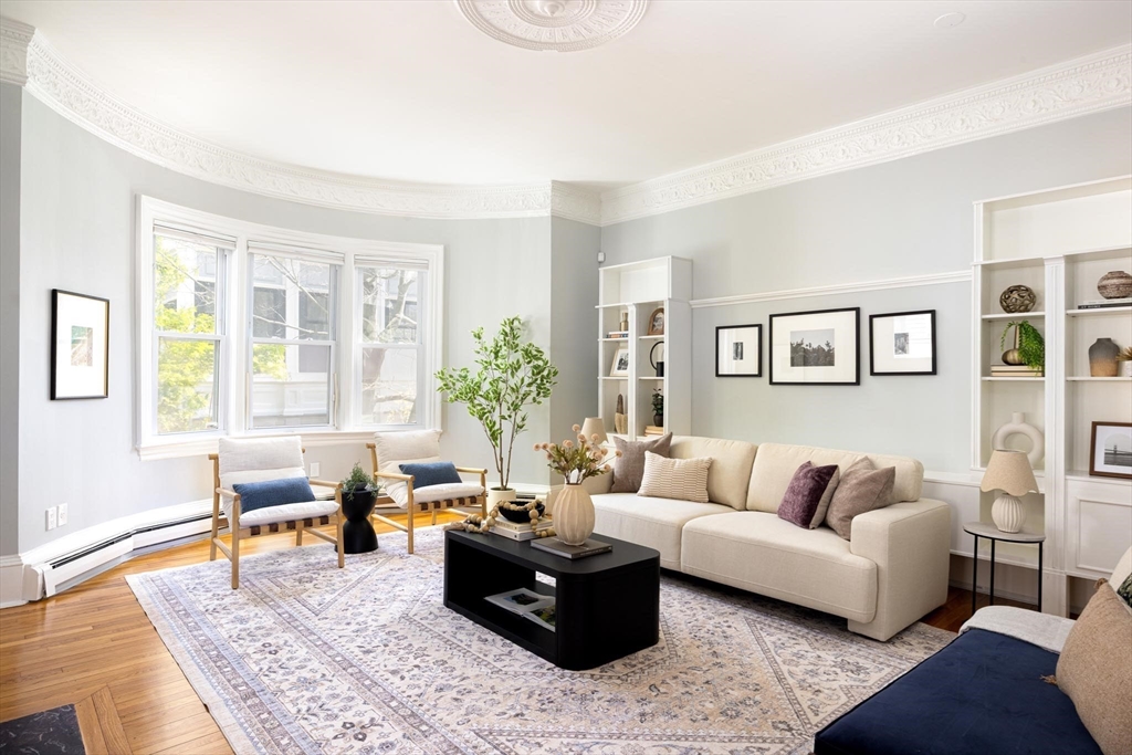 337 Harvard St # 3 Unit: #3