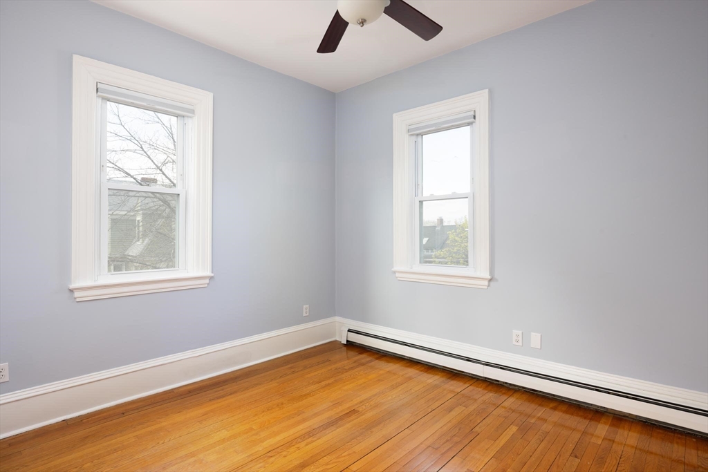 337 Harvard St # 3 Unit: #3