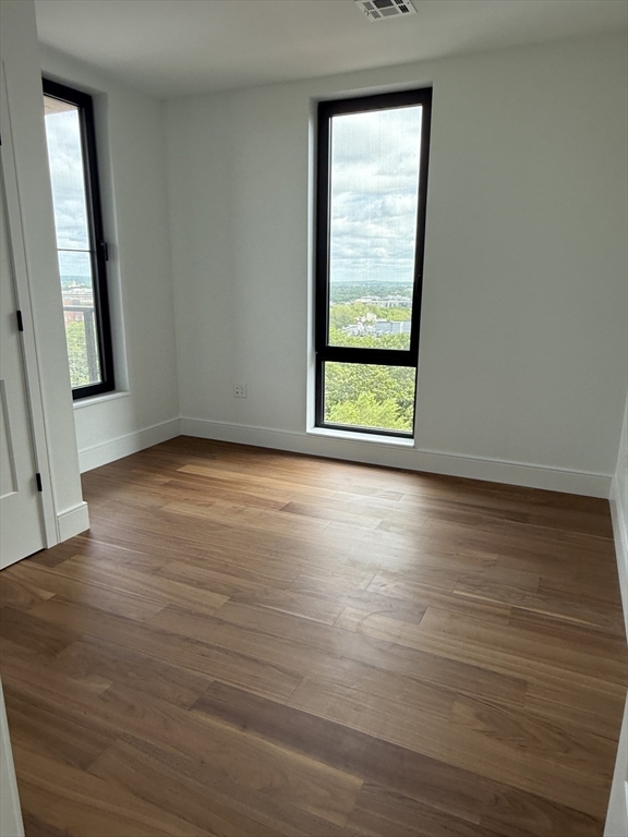 1515 Commonwealth Ave # 506