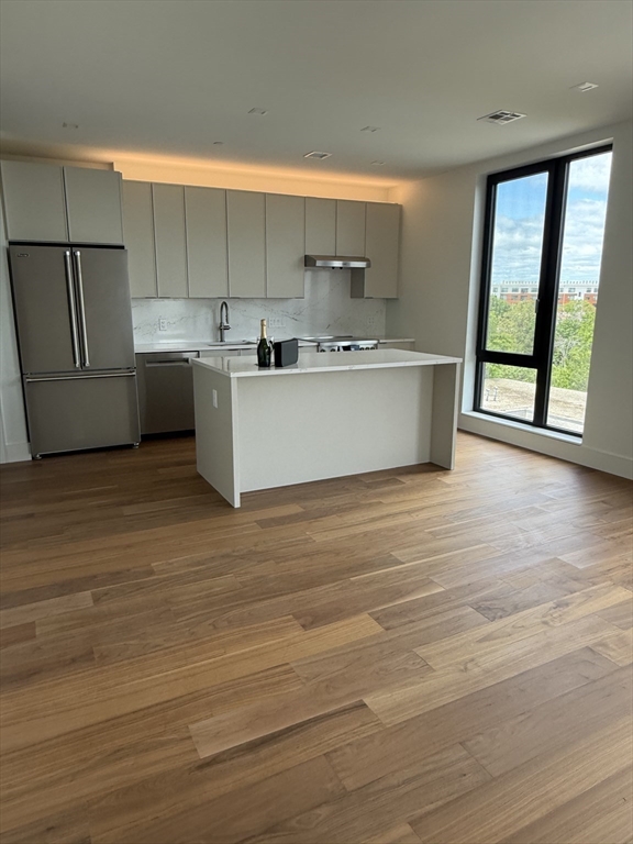 1515 Commonwealth Ave # 506