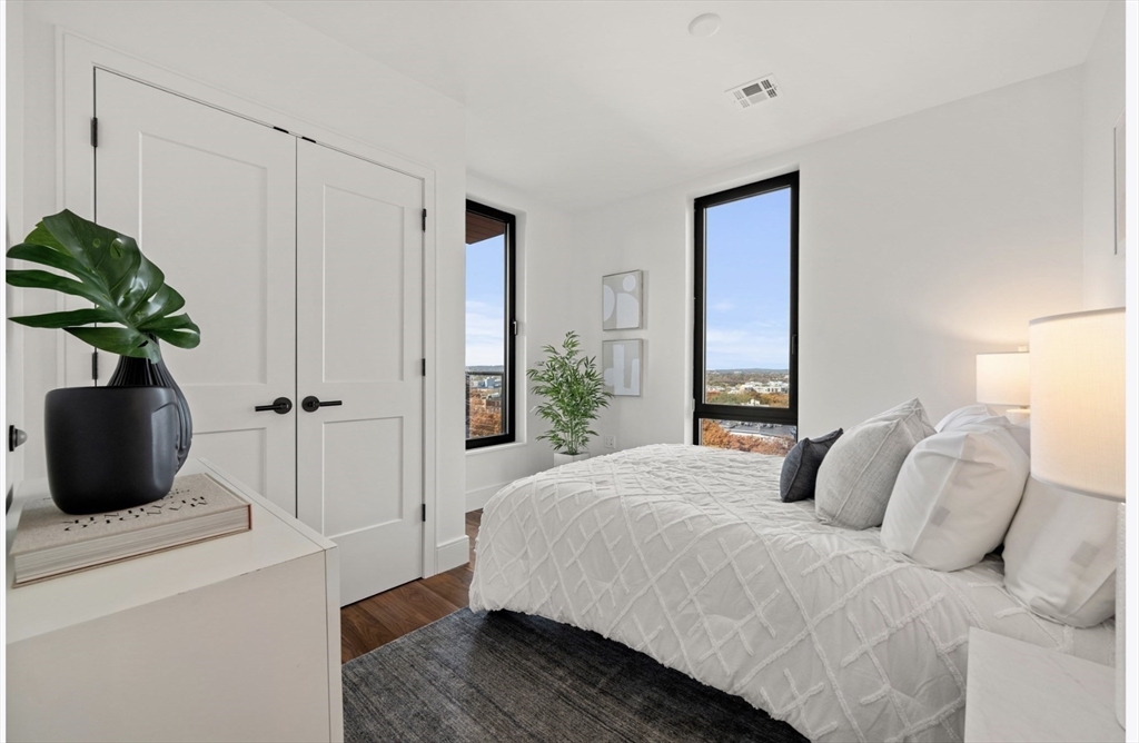 1515 Commonwealth Ave # 506