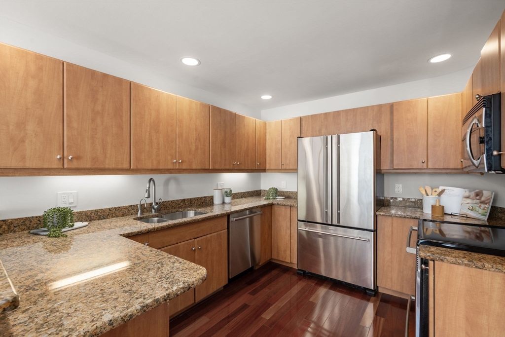 553 Boylston St # 2 Unit: C-2