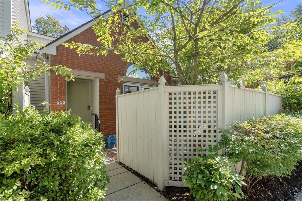 553 Boylston St # 2 Unit: C-2