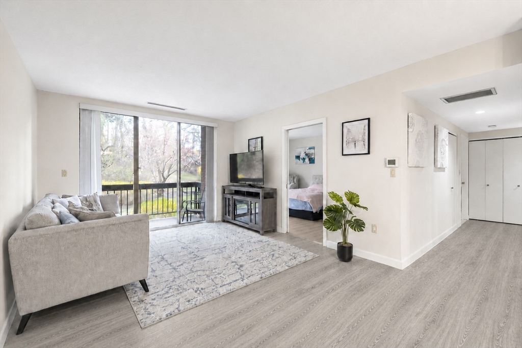 210 Nahanton St # 102