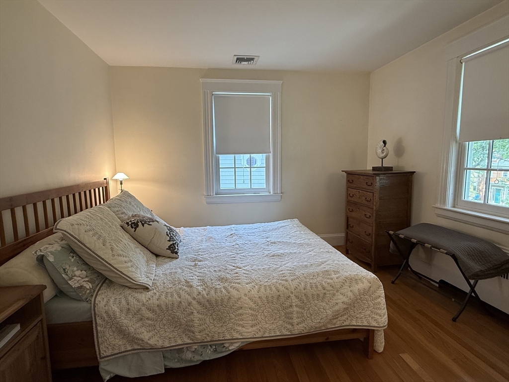 24 Beverly Rd # 24