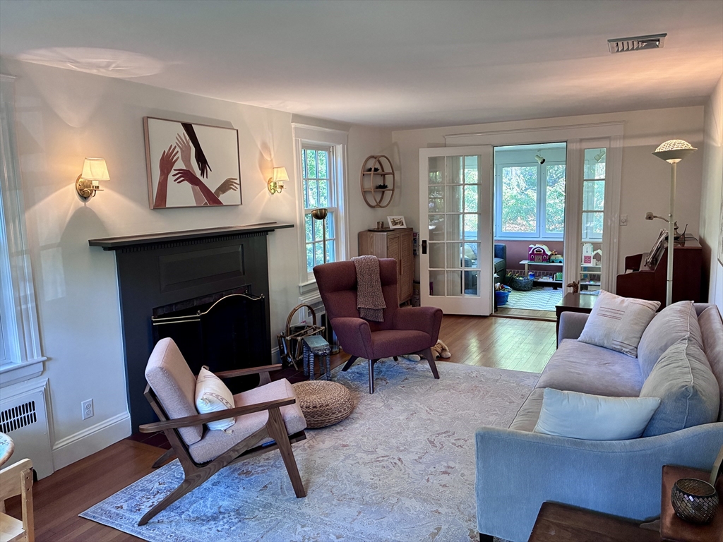 24 Beverly Rd # 24