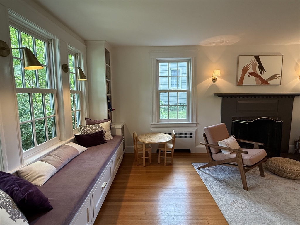 24 Beverly Rd # 24