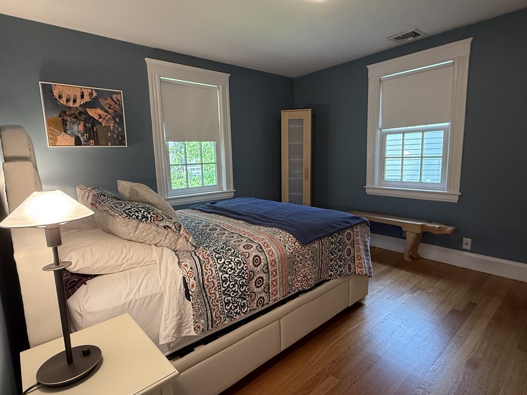 24 Beverly Rd # 24