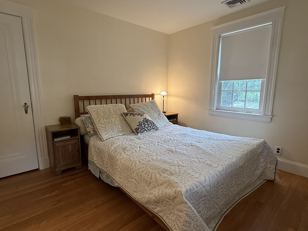 24 Beverly Rd # 24