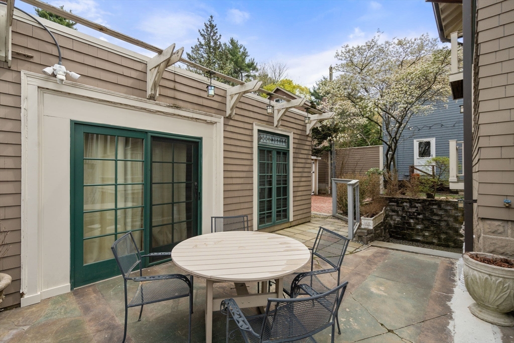 136 Appleton St Unit 1
