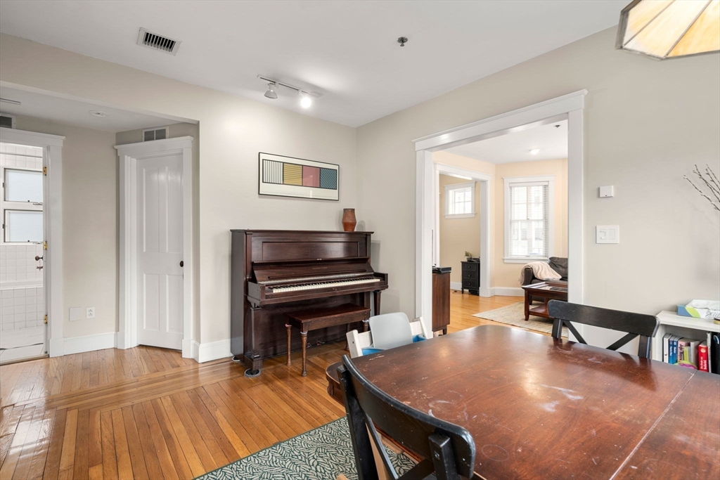 136 Appleton St Unit 1