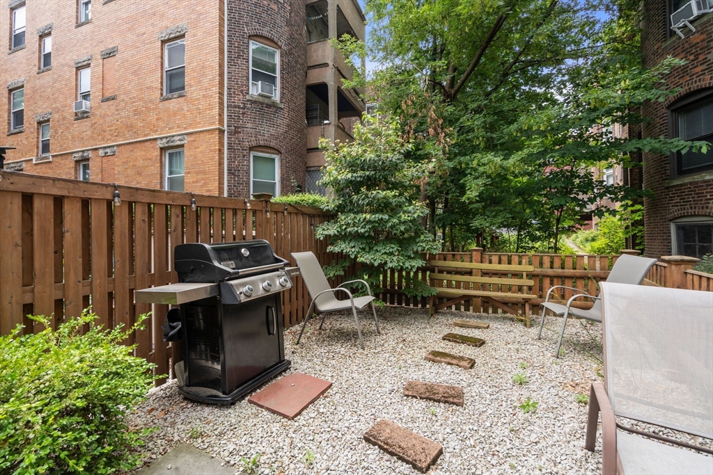147 Fuller St # 2