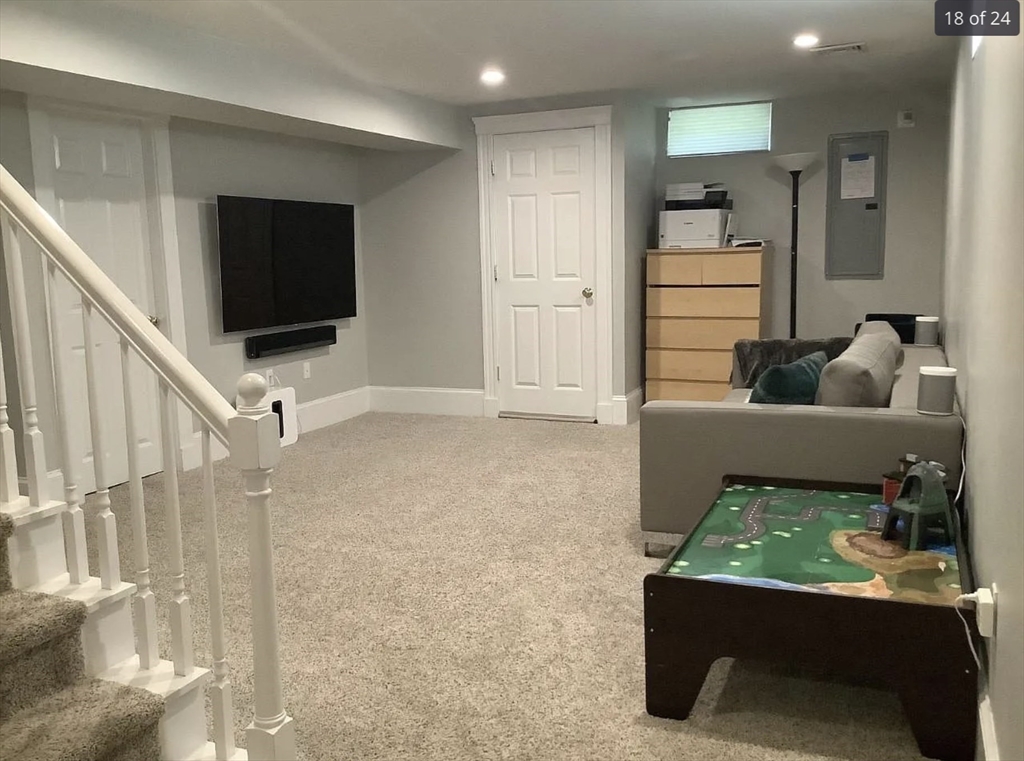 107 Charlesbank Rd # 1