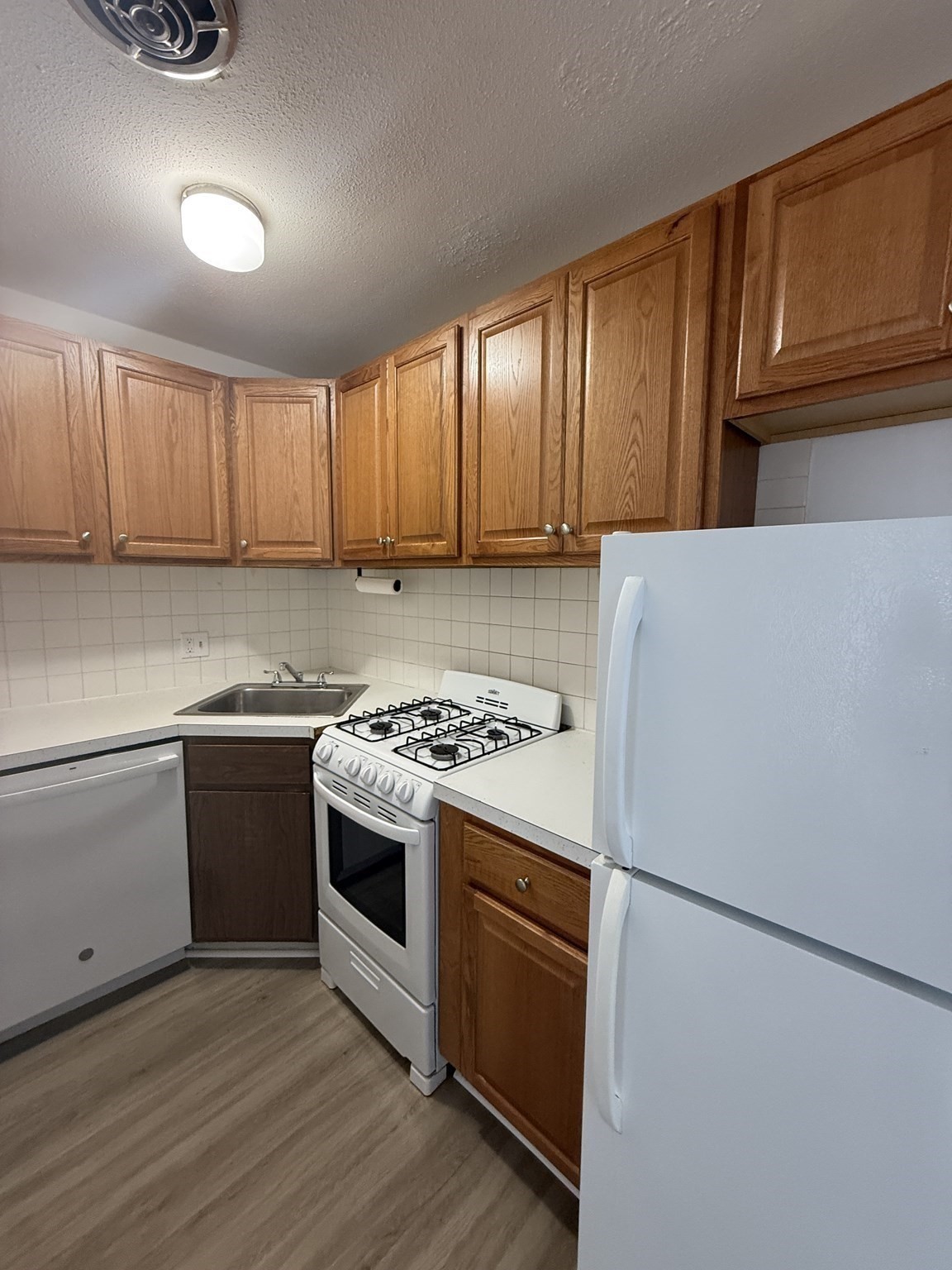 142 Kenrick St # 34