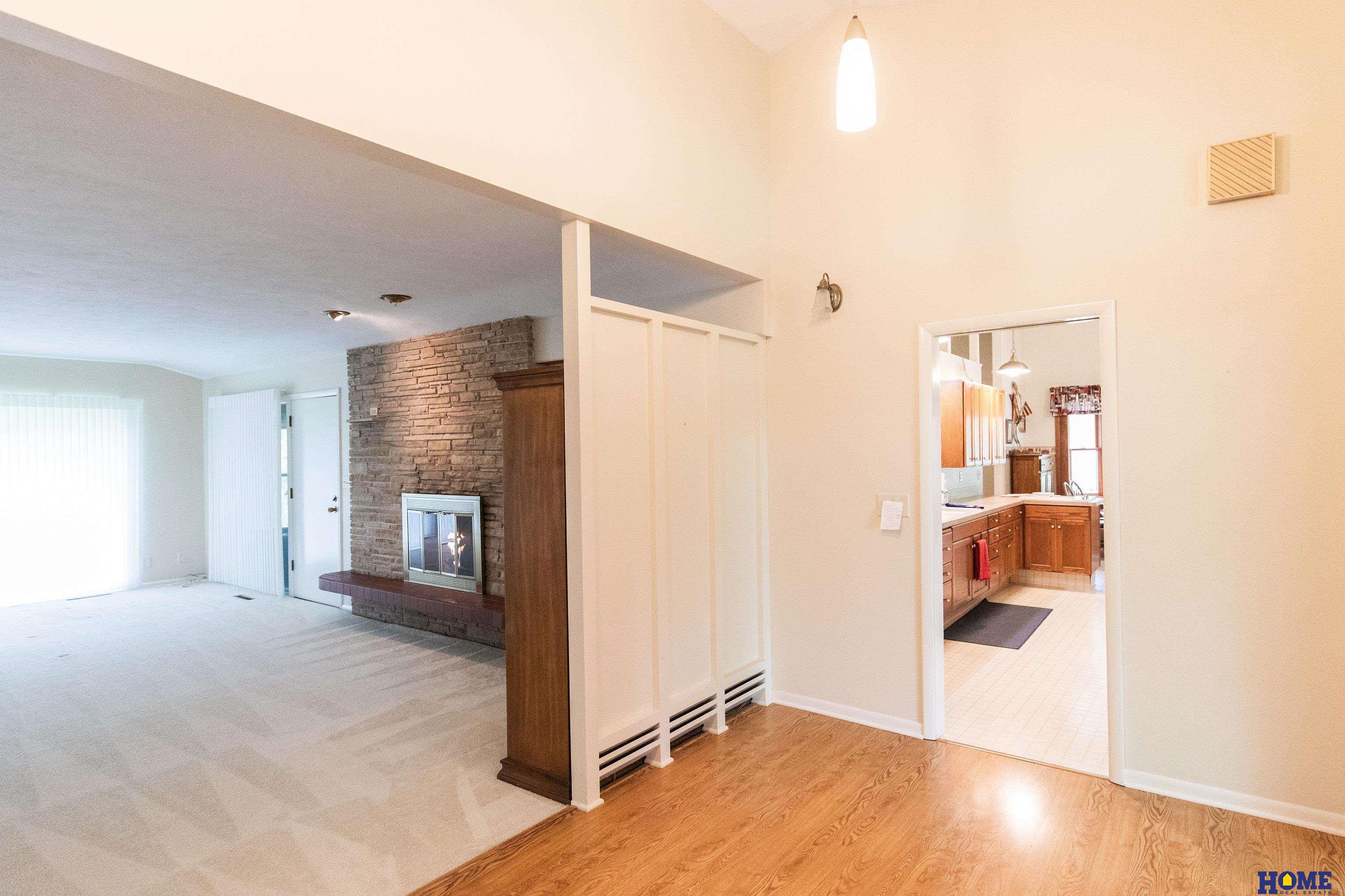 1501 W Manor Drive