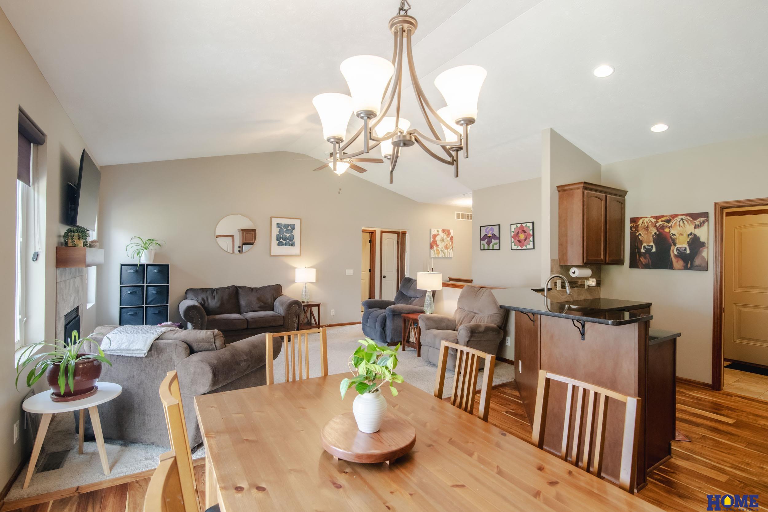 3151 N 91st Court
