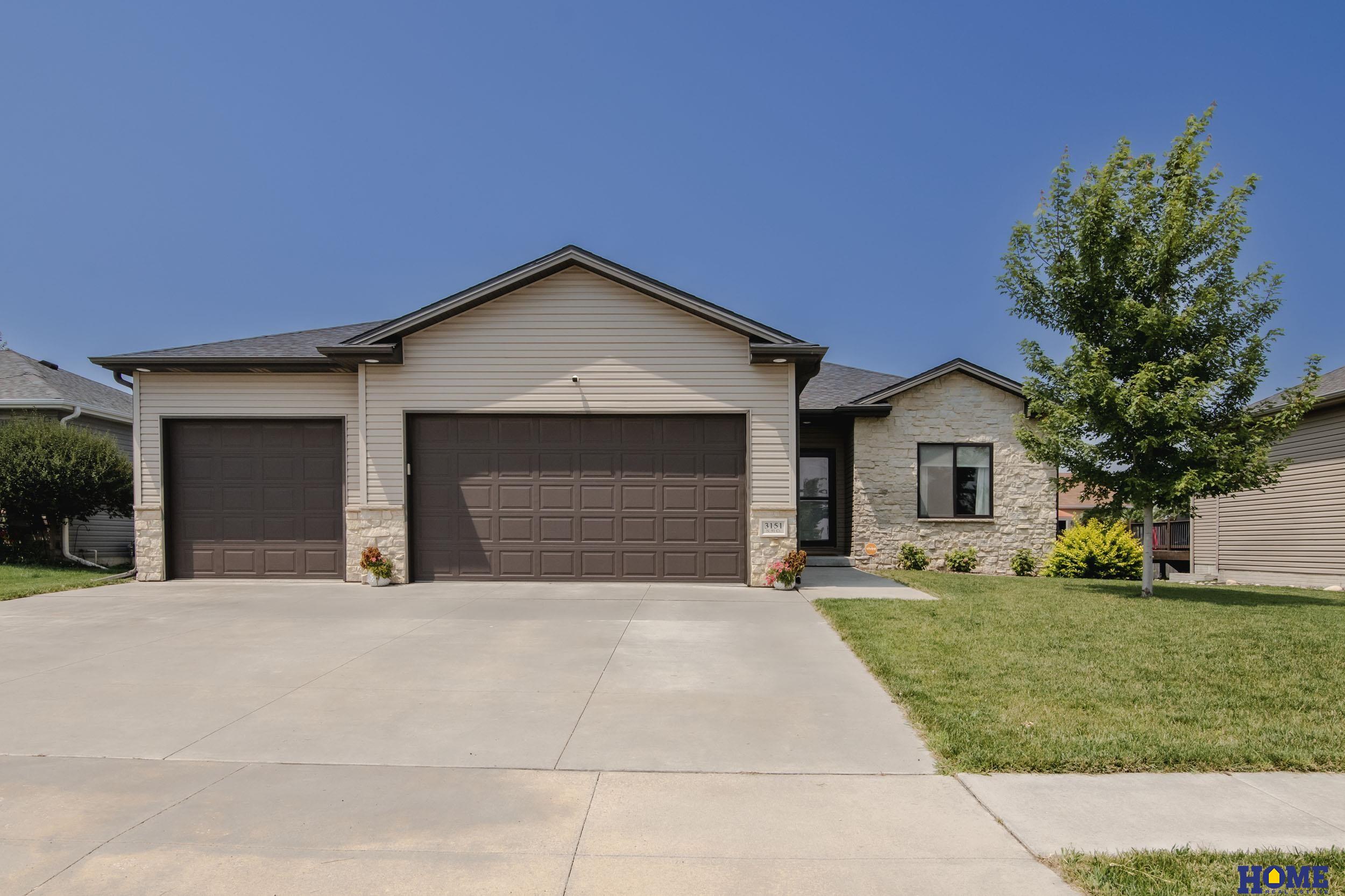 3151 N 91st Court