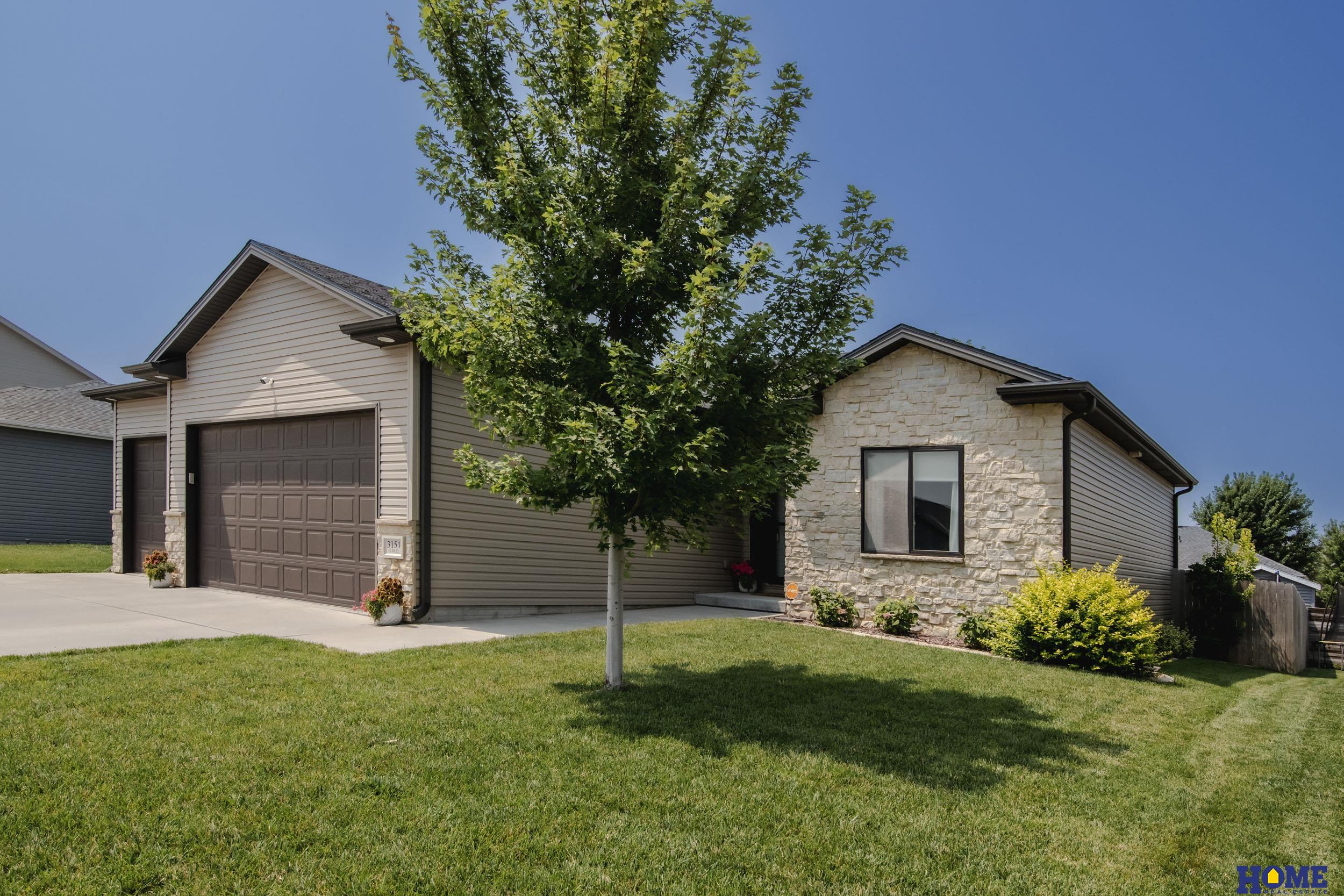 3151 N 91st Court