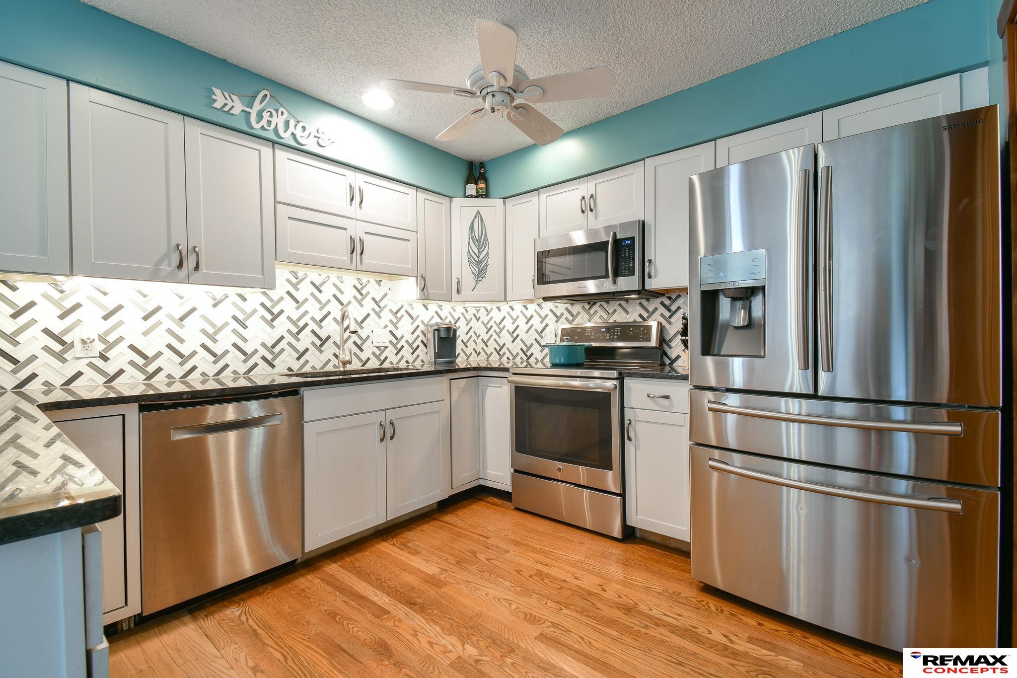 6021 Skylark Lane