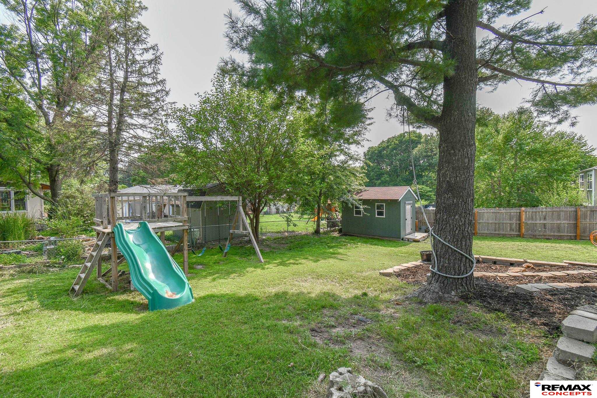 6021 Skylark Lane