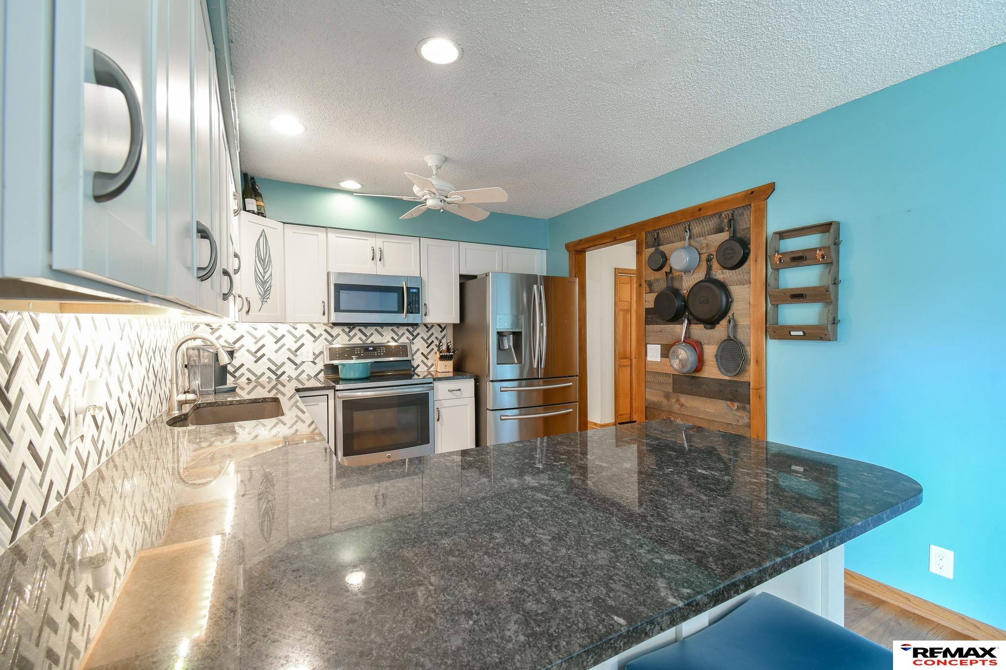6021 Skylark Lane