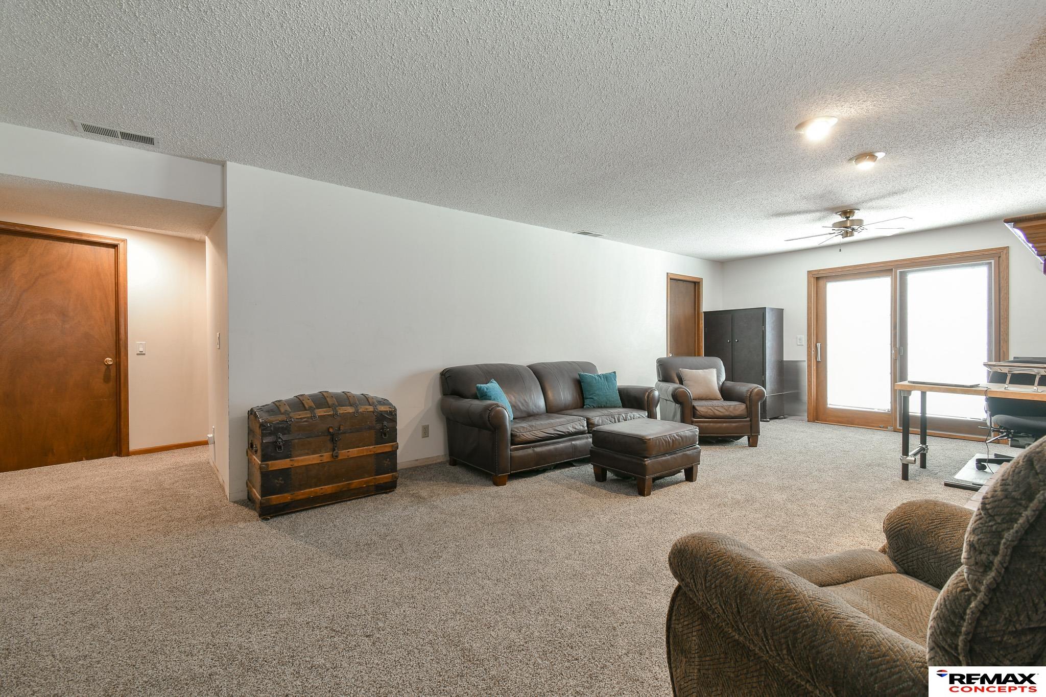 6021 Skylark Lane
