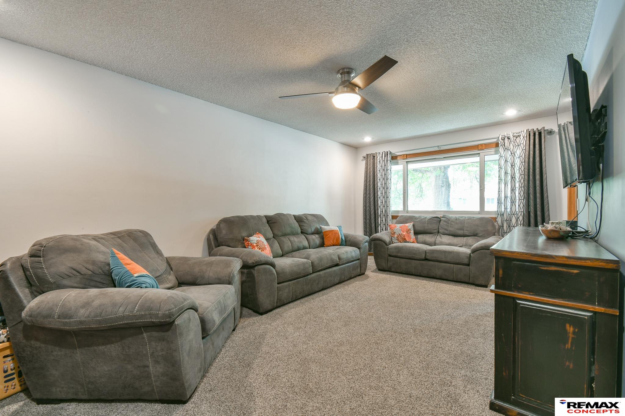 6021 Skylark Lane